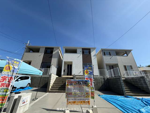 豊見城市饒波　クレイドルガーデン２号棟
