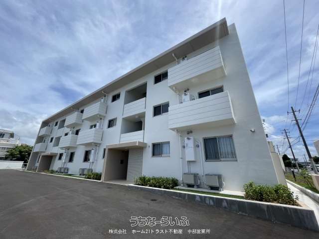 D-Room 読谷ヒルズ 205号