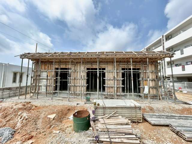 名護市豊原貸店舗