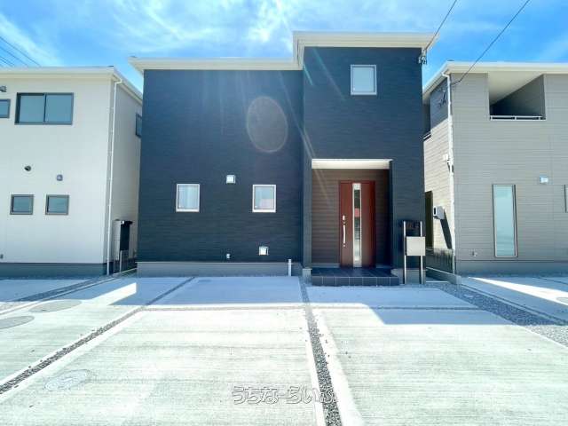 リーブルガーデン うるま市前原 2号棟