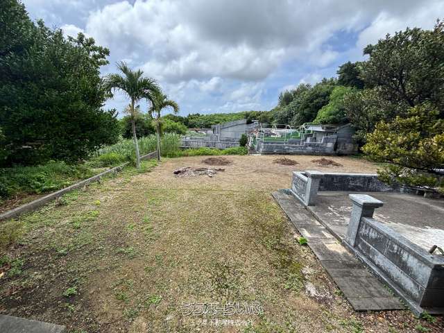 読谷村渡具知　墓地一括