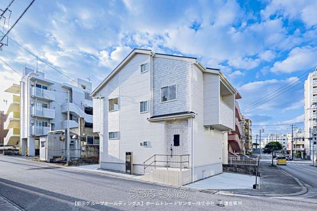 ブルーミングガーデン 八重瀬町港川 全2棟 2号棟