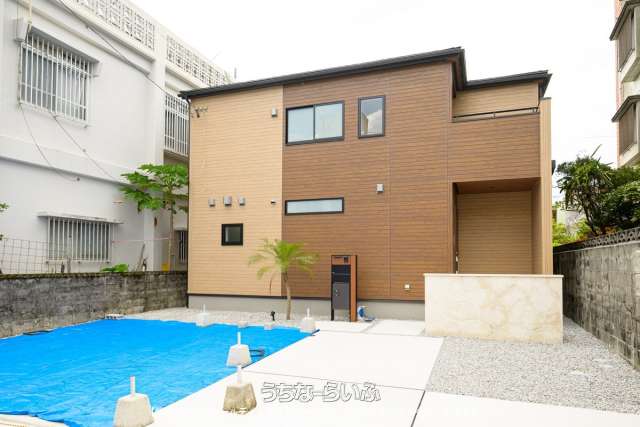 ブルーミングガーデン 与那原町与那原 全1棟 1号棟